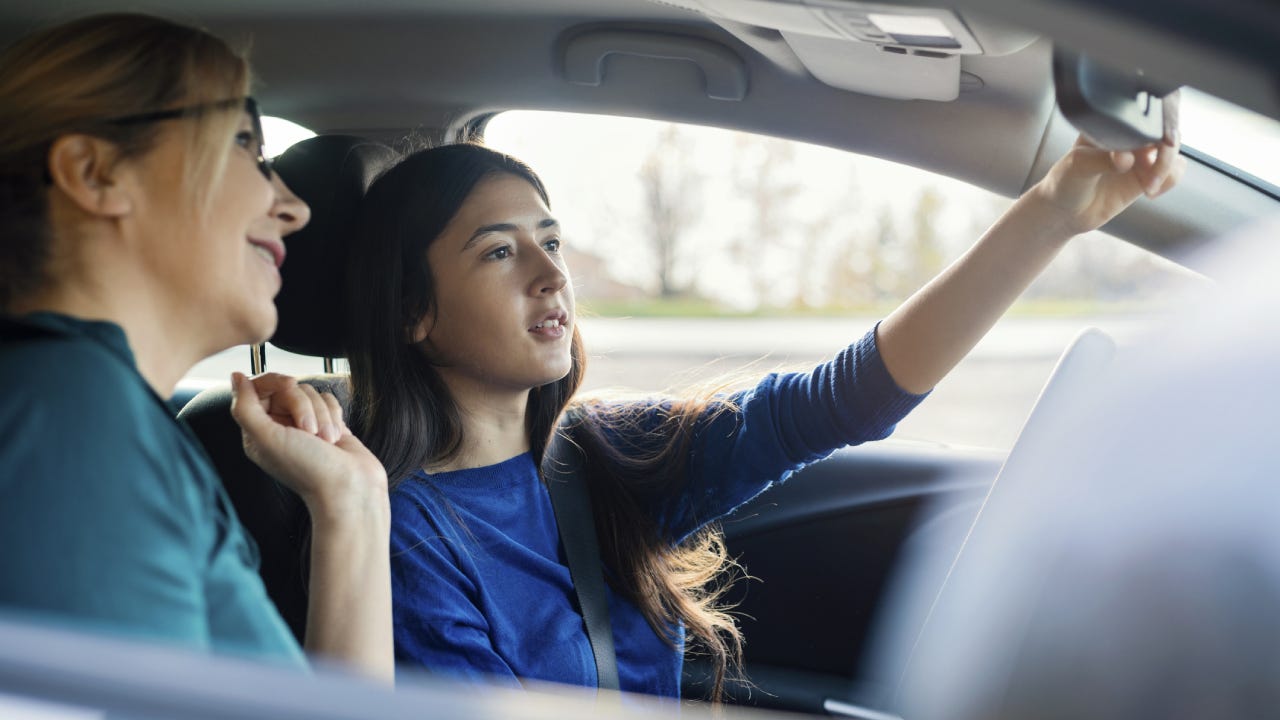 Common mistakes during the driving road test.